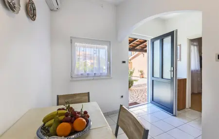 Location Maison 2 personnes à Valbandon - Photo 2