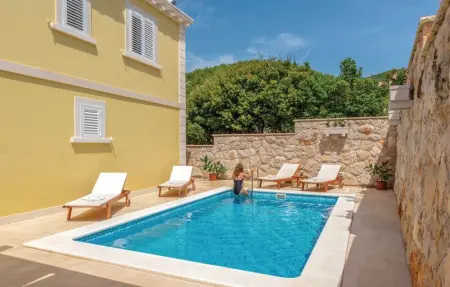 Location Maison 12 personnes à Blato - Photo 2