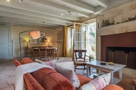 Maison de vacances Sossay, Maison de vacances vintage avec jardin à Sossais - Photo 1