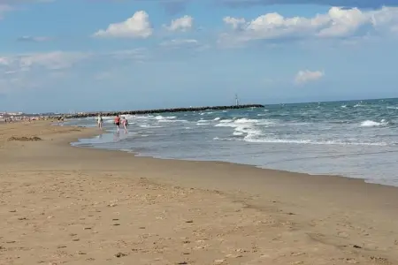 Villa Vignes et Bambous, Villa moderne avec piscine privée près du lac à Olonzac - Photo 17