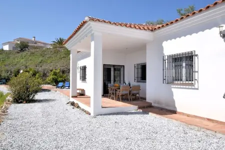 Villa Las Reinas, Maison de vacances indépendante avec piscine privée et jacuzzi - Photo 7