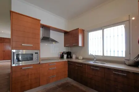 Villa Las Reinas, Maison de vacances indépendante avec piscine privée et jacuzzi - Photo 18