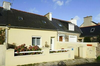 Terraced house with garden and sea view Paimpol, Appartement 4 personnes à Paimpol BRE021068-I