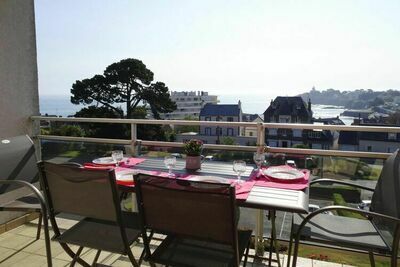 Apartment with sea view Saint-Quay-Portrieux, Appartement 4 personnes à St. Quay Portrieux BRE021081-P