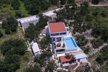 Villa Amare Makarska - E6 circa 150 qm für max 6 Pers, Villa 6 personnes à Makarska CDM05037-O