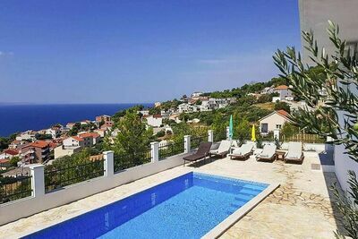 holiday home Omis - Stanici-EH10 ca 140 qm bei Belegung mit max 10 Pers, Maison 10 personnes à Omis CDM051004-FYB