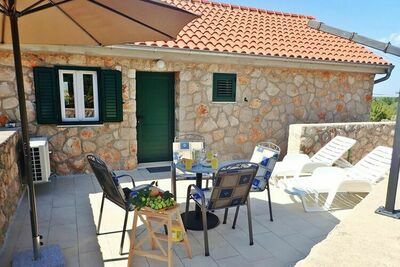 Location Appartement à Seline,Holiday home Mareta Jusupi/SelineSD136/A01 4 Pax CDN051016-DYB N°877870