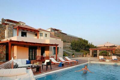 Villas, Agios Nikolaos-3-bedroom villa, Villa 6 personnes à Agios Nikolaos HER03021-OYA