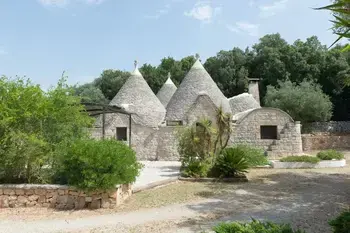 Brindisi, Maison à Cisternino, Ferienhaus Cisternino - Type Trulli Contrada Barbagiulo IAP021090-F N°822986