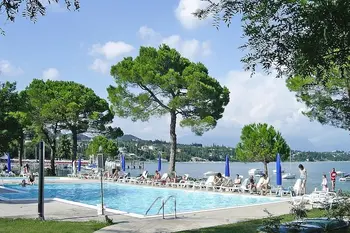 Appartement in Padenghe,Front Lake Resort Le Corti del Lago Padenghe-APX-C2 / A2 2 paxe IGS02368-CYA N°878063