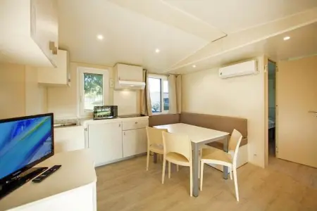 Mobile Homes The Garda Village, Sirmione-Maxi Caravan - Photo 2