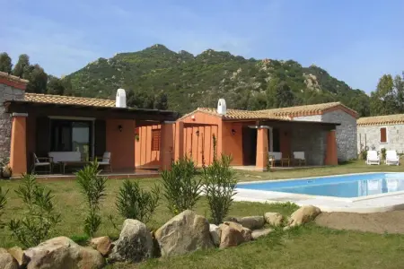 Bungalow à Castiadas Cagliari, Bungalows an der Costa Rei-San Pietro Villa 8 Pers Unifamiliare e con piscina privata San Pietro - L878256