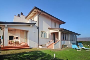 holiday home Fragola, Capezzano Pianore-Villa Fragola, Huisje 8 personen in Capezzano Pianore ITO011013-F