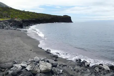 Ferienhäuser Adegas do Pico in Prainha // Adega T2 70-90m2 / sea - Photo 32