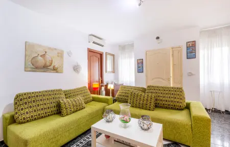 Location Maison 6 personnes à Sedella - Photo 2