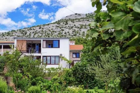 Appartement à Starigrad Paklenica, Apartment Kala - L507017