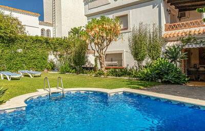 Maison 10 personnes à Marbella EAS637