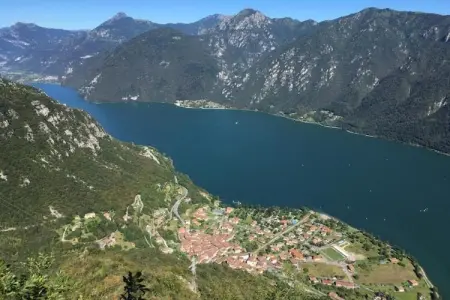 Vico Large, Appartement pour 2-4 personnes Entouré par les montagnes, directement sur le Idro - Photo 23