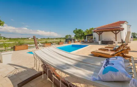 Location Maison 8 personnes à Nin - Photo 10