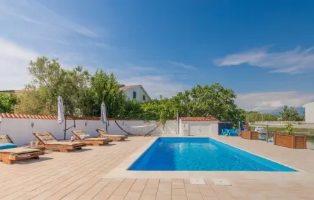 Location Maison 8 personnes à Nin - Photo 11