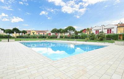 Maison 6 personnes à Aprilia Marittima IFK238