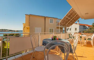 Appartement à Brodarica - L878701