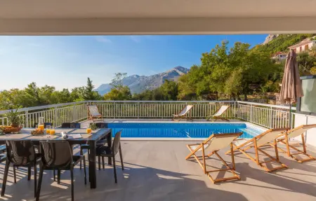 Location Maison 10 personnes à Brela - Photo 1