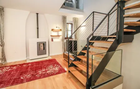 Location Maison 8 personnes à Bale - Photo 2