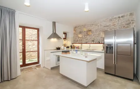 Location Maison 8 personnes à Bale - Photo 6