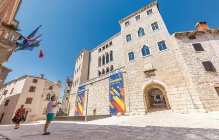 Location Maison 8 personnes à Bale - Photo 24