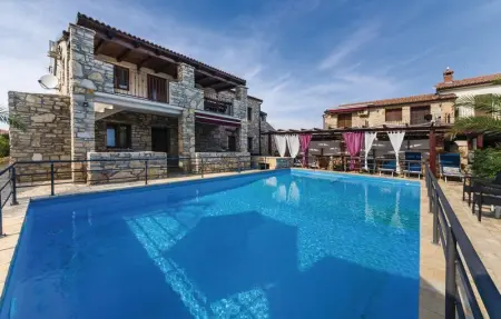 Location Appartement 4 personnes à Vir - Photo 4