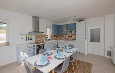 Location Maison 10 personnes à Vinjani Donji - Photo 25