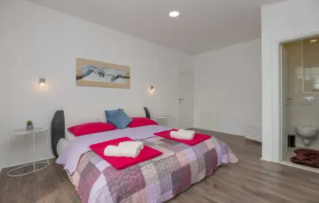 Location Maison 10 personnes à Vinjani Donji - Photo 31