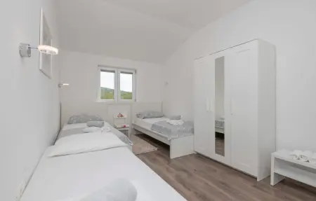 Location Maison 10 personnes à Vinjani Donji - Photo 32