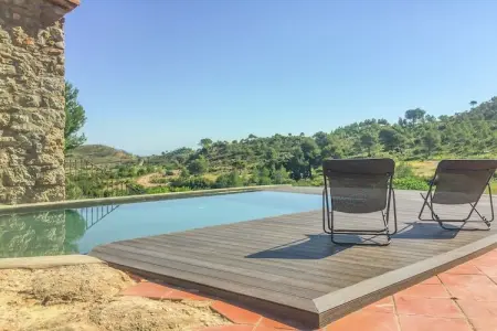 Cal Sant Miquel, Ferme accueillante près de Barcelone avec piscine privée - Photo 1