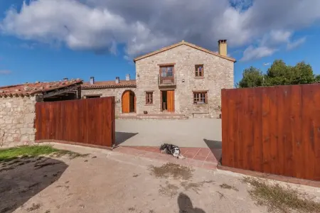 Cal Sant Miquel, Ferme accueillante près de Barcelone avec piscine privée - Photo 6