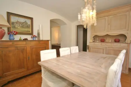 Villa Le Muy, Luxueuse villa avec jacuzzi chauffé, grand jardin entre le Muy et Sainte Maxime - Photo 8