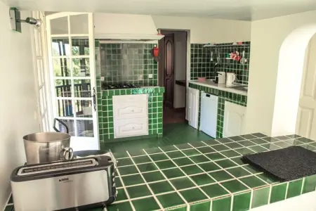 Villa Le Muy, Luxueuse villa avec jacuzzi chauffé, grand jardin entre le Muy et Sainte Maxime - Photo 10