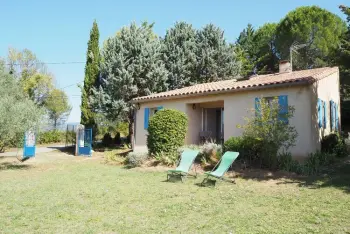 Casa a Apt,Ferienhaus in Apt FR-84400-82 N°826331