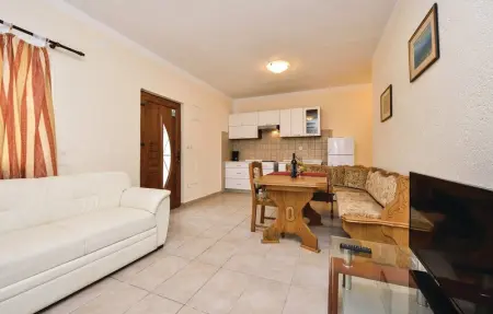 Location Appartement 4 personnes à Vir - Photo 1