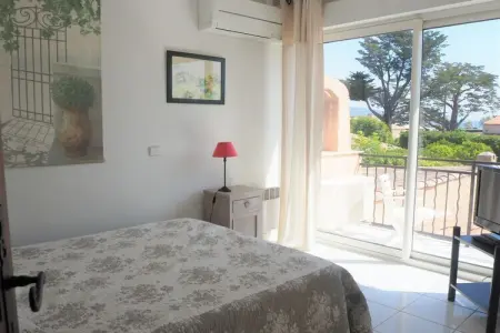 Doppelhaushälfte in Sainte-Maxime, Maison 6 personnes à Ste Maxime - Photo 8