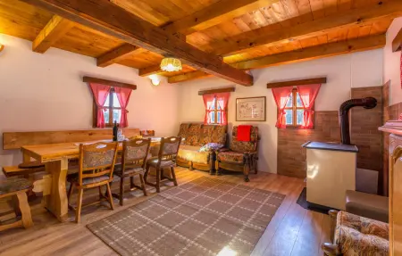 Location Maison 14 personnes à Gospic - Photo 24