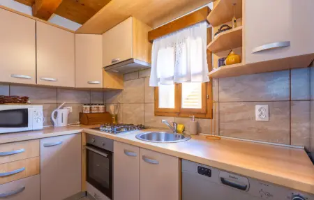 Location Maison 14 personnes à Gospic - Photo 25