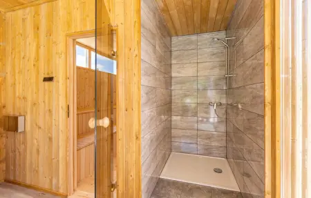 Location Maison 14 personnes à Gospic - Photo 41