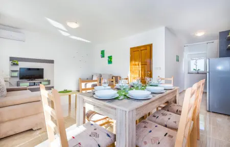 Location Maison 6 personnes à Dramalj - Photo 4