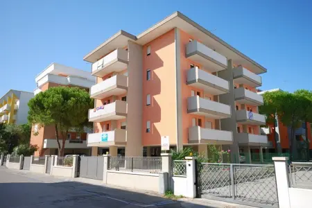 Appartement à Bibione, Apartment building Condominio Tiepolo e Tiziano BibioneC 42 - L879030