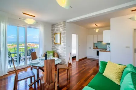 Apartment Kosirina, Appartement confortable avec piscine, jacuzzi et terrasse avec vue sur la mer! - Photo 4