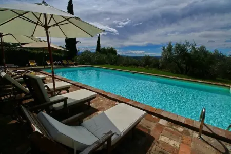 Bachi da Seta, Ferme rustique à Todi avec piscine - Photo 1