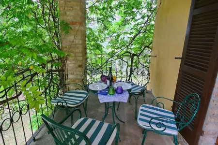 Bachi da Seta, Ferme rustique à Todi avec piscine - Photo 6