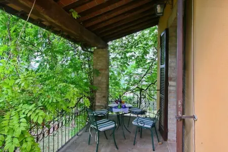 Bachi da Seta, Ferme rustique à Todi avec piscine - Photo 9